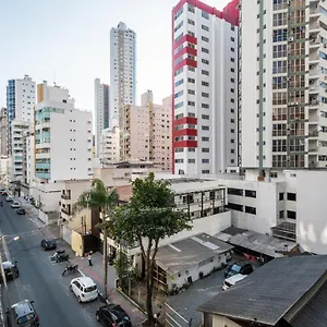 Em Frente Ao Shopping Atlântico! Ampla Sacada, Garagem E Ar Condicionado! Apartamento